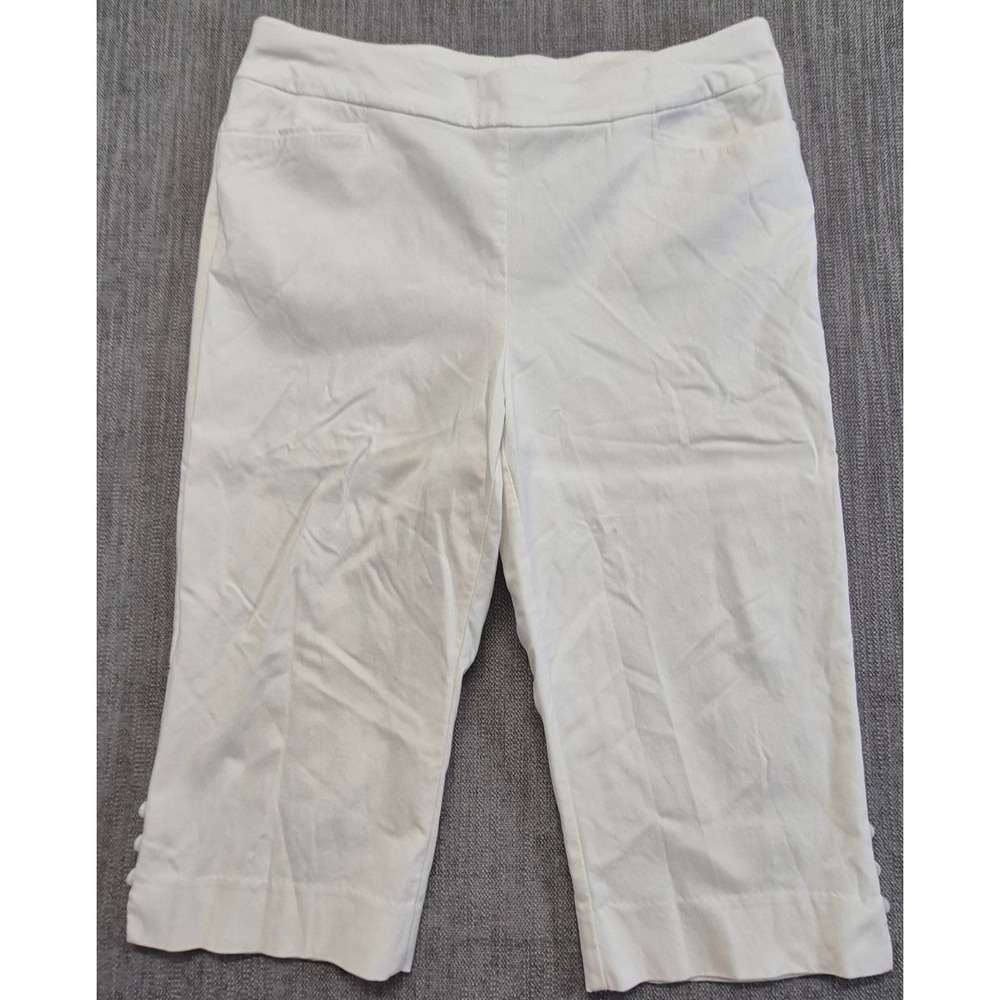 Chicos women's white pull on capri pants size 12 stretch pockets button detail